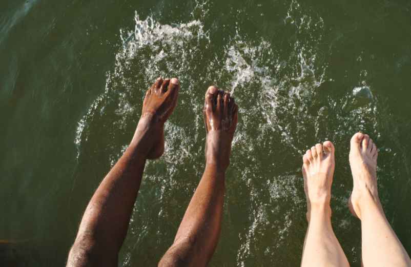 Syndrome des jambes sans repos : traitement associé pour la névralgie